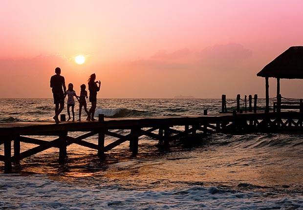 Resolve To Travel As A Family This Year Banner Image