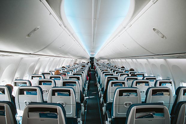 Flying With a Student Group Banner Image