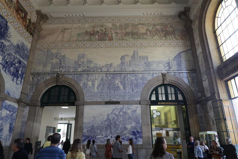 rail station